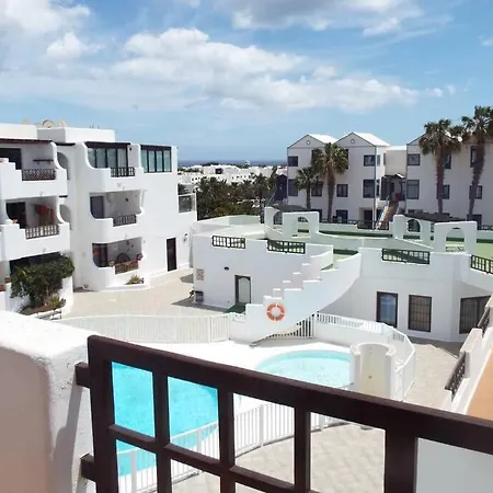 Golden Apartment With Views *